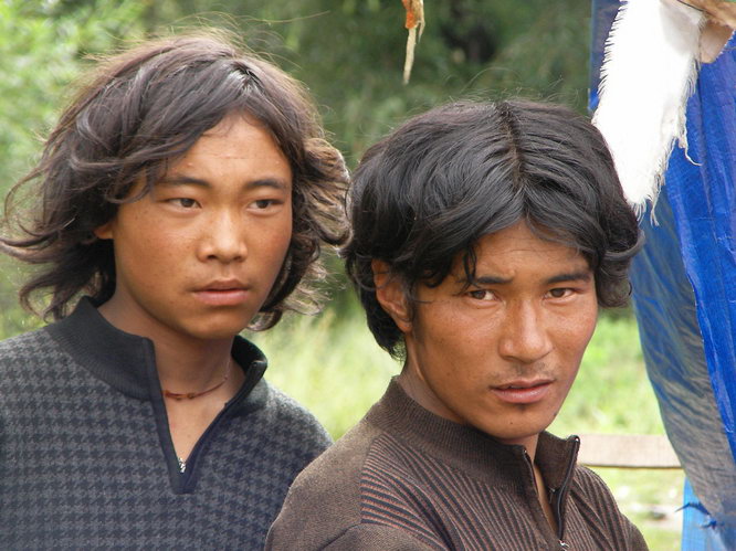 Pilgrams on the way to Lhasa.